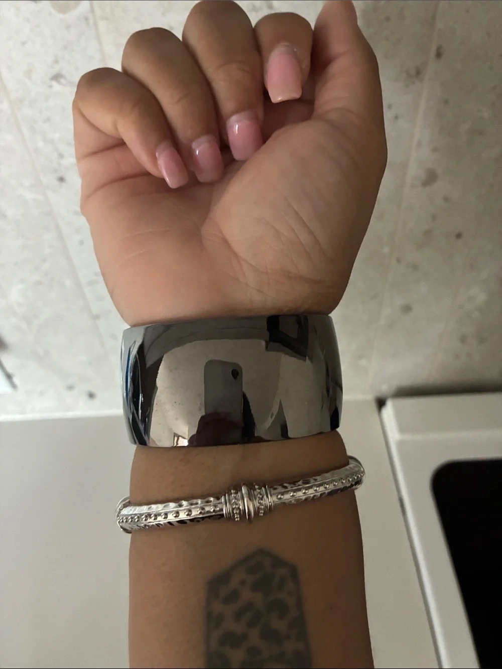 Vintage Cute Heavy Black Curved Bracelet Watch